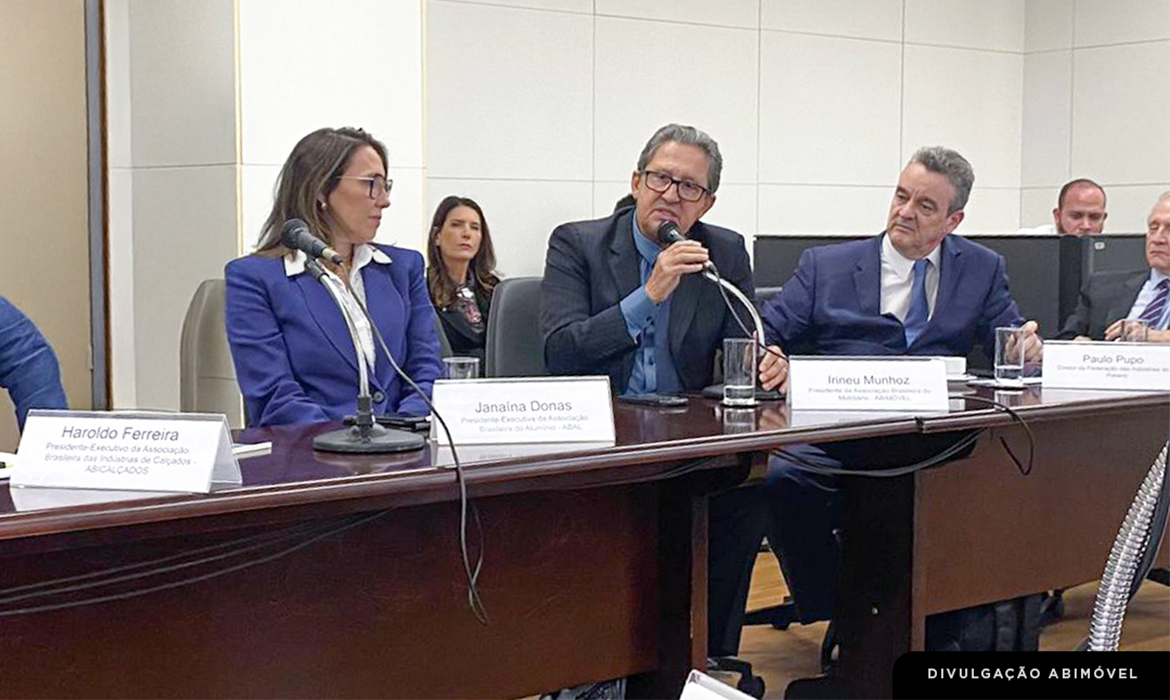 Divulgação ABIMÓVEL - Tarifaço - Reunião Terça Feira Abimovel 3
