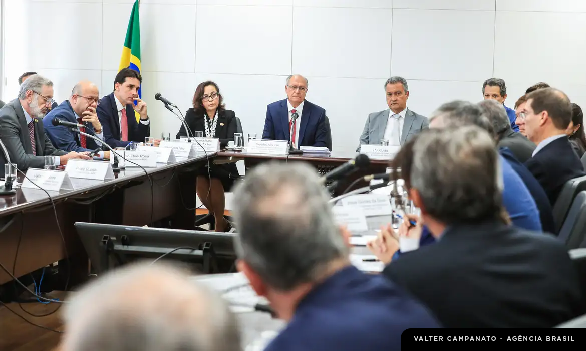 VALTER CAMPANATO_AGÊNCIA BRASIL - Tarifaço - Reunião Terça Feira Abimovel 1