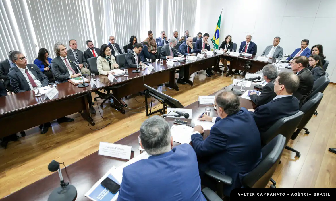 VALTER CAMPANATO_AGÊNCIA BRASIL - Tarifaço - Reunião Terça Feira Abimovel 2